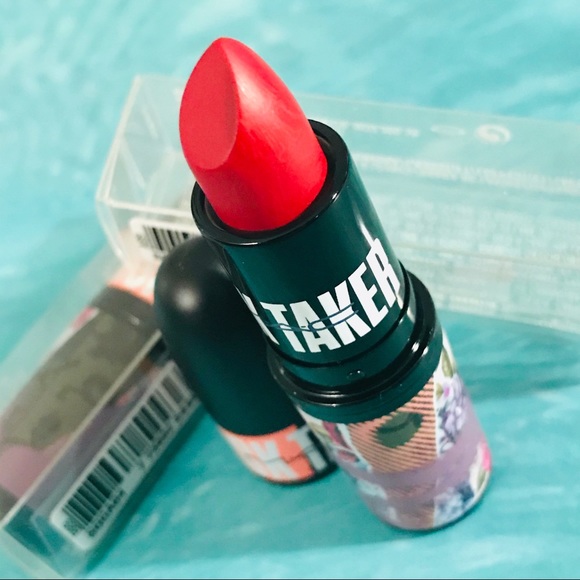 MAC Ruby Woo💋 - Picture 2 of 10